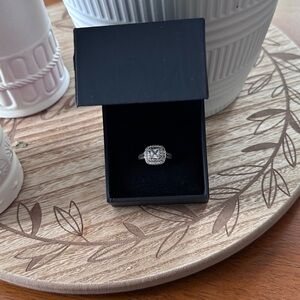Kay Jewelers White Sapphire engagement ring. Size 5